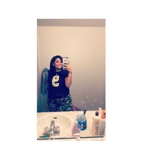 Meet your Posher, Sheilany